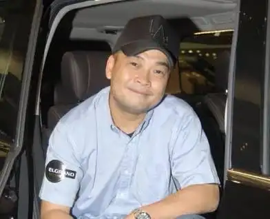 香港著名演员葛民辉两年零收入搬出月租13万豪宅坚持不裁员