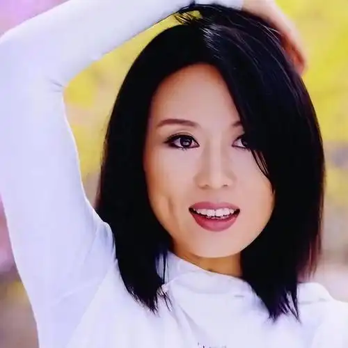 女演员,她的黄梅戏《女驸马》至今仍有人传唱,只是现在吴琼已经60周岁