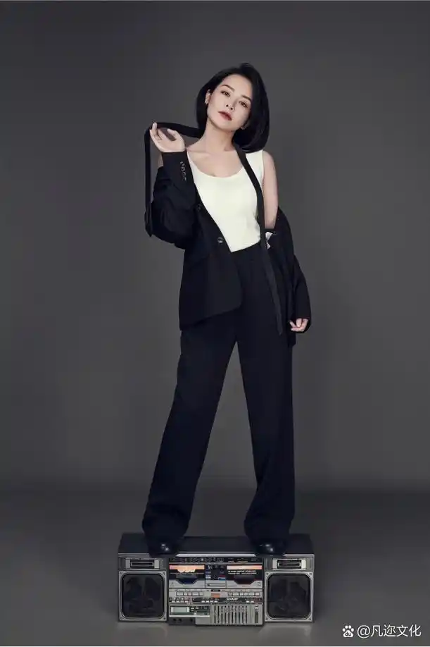 歌手马郁 代表作:《下辈子如果我还记得你》,《屈服》,《手心里的爱》