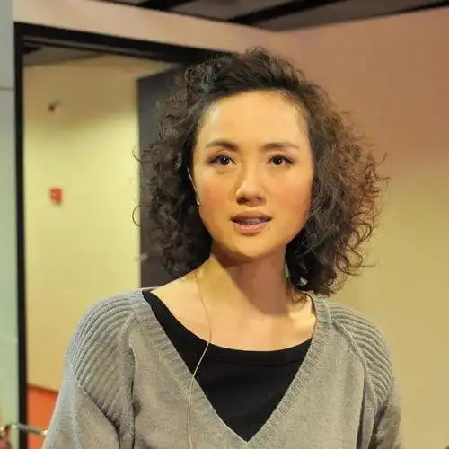 辛柏青与朱媛媛相恋源于一场小品.