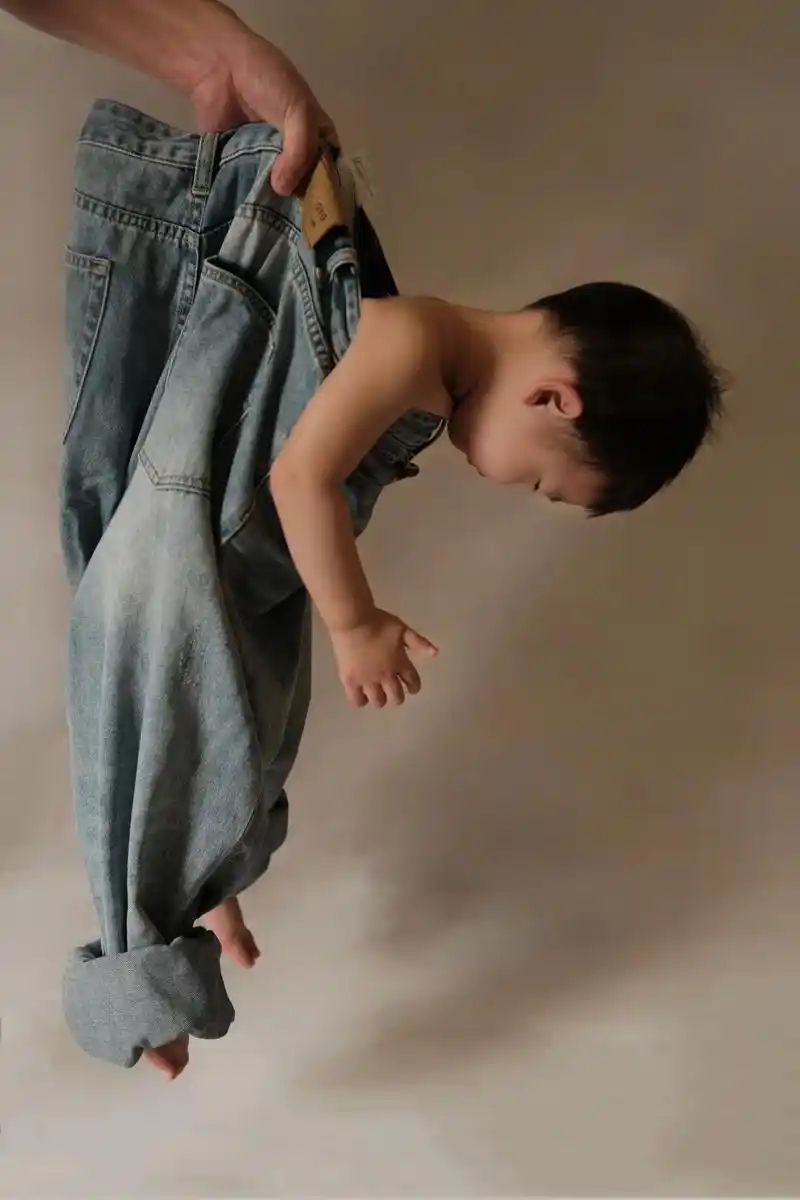 我的小男孩儿.在家也可以给宝宝拍酷酷的照片～#健健康康成长  - 抖音