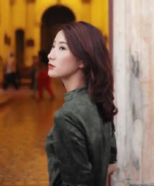 陈赫前妻晒与男友合照同框恩爱好般配果然当初做对了选择