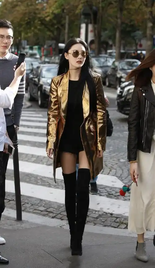 一双过膝长靴太时尚!7位明星展示各具特色,刘涛穿上贵气十足