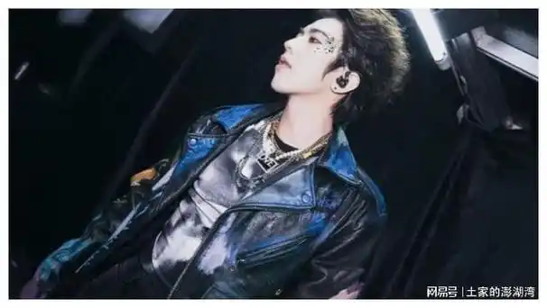 蔡徐坤复出疯狂擦边曾一夜情后致女方怀孕打胎