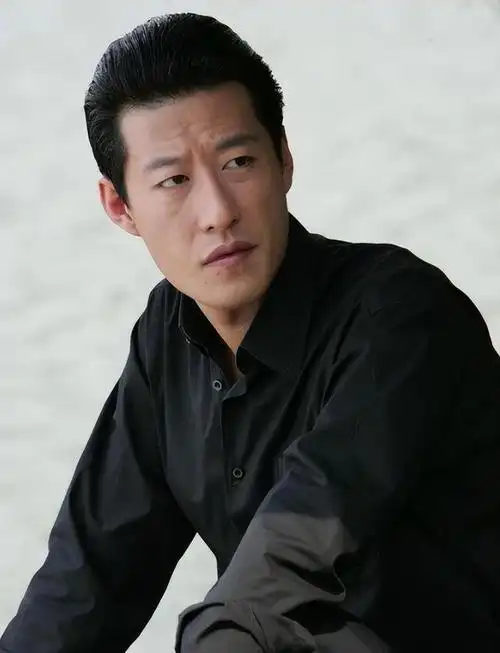 演员于震:前妻方柏霓污蔑我"家暴男",二婚媳妇辛月爱我如珍宝