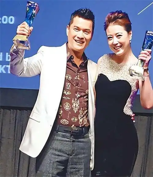 近70岁的吕良伟,活成了冻龄男神,娶百亿富婆,可以少奋斗50年