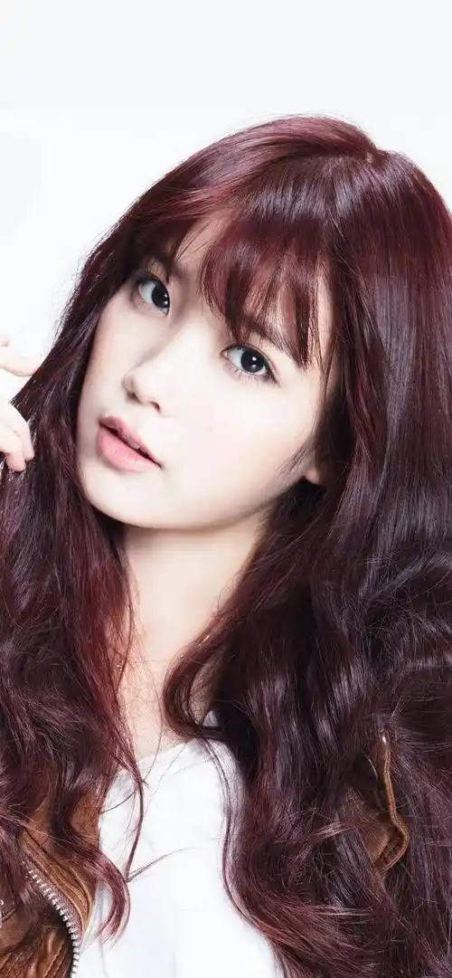 李知恩(iu)-清新形象与多才多艺,魅力无限|明星写真_音乐_歌曲_才华