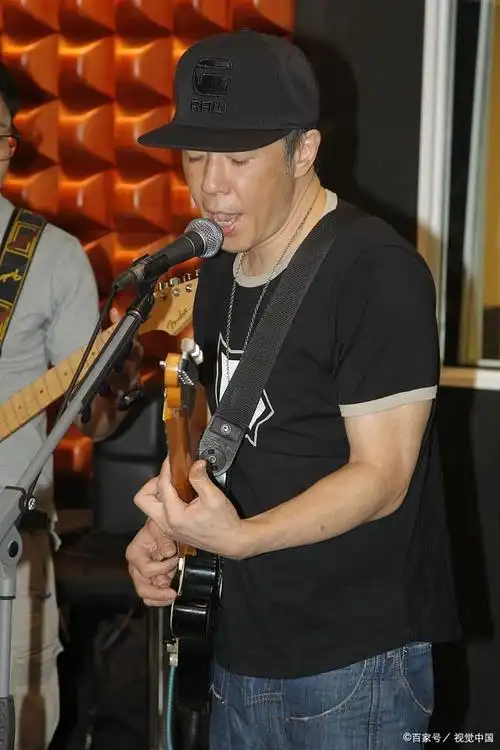 黄贯中与朱茵的爱情长跑