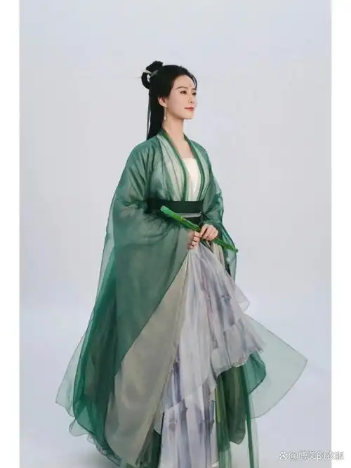 刘诗诗轻纱古装造型,婉约柔美轻盈透视,古典韵味真令人陶醉