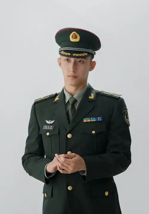 电视剧亲爱的戎装# @johnny黄景瑜