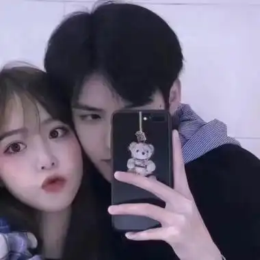 2020抖音最火的情侣头像 一人一半情侣专用