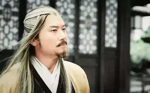 一直以来对《射雕英雄传》和《神雕侠侣》里的黄药师情有独钟,虽然