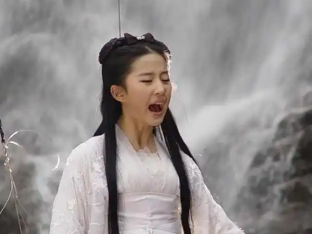 神雕侠侣怎么样?刘亦菲白绫打戏好经典,黄晓明这杨过来之不易