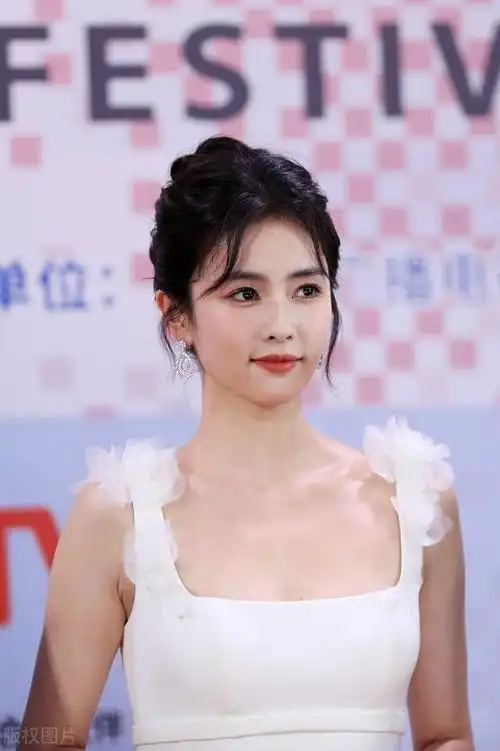 最终迪丽热巴,赵丽颖,程潇,赵露思,杨紫,鞠婧祎,吴倩,邢菲,白鹿和沈月