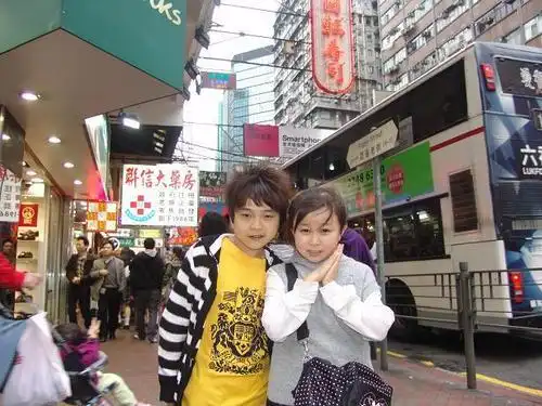 只有1米28身高的朱洁23岁嫁袖珍的秦学士婚后被宠成公主