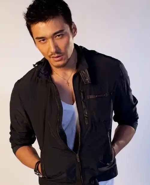 亚洲第一男模胡兵分享3点饮食建议学会就能7天瘦5斤