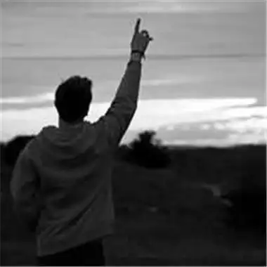 离别挥手的头像高清伤感离别的背影挥手图片头像