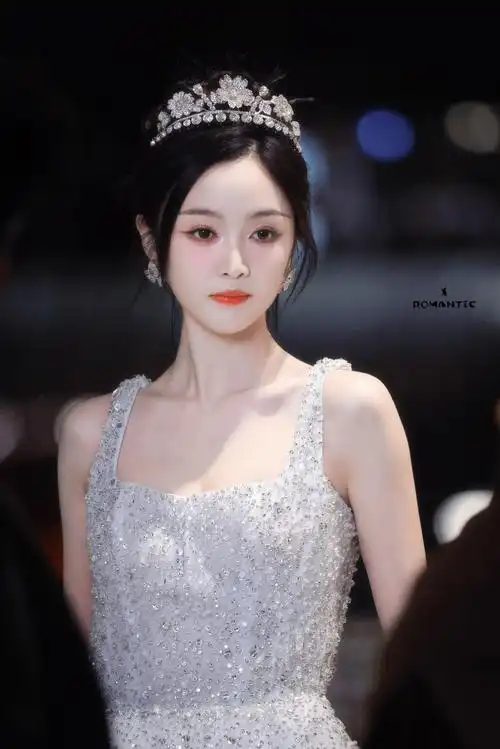 吴宣仪星光大赏##腾讯视频星光大赏##吴宣仪白色婚纱裙