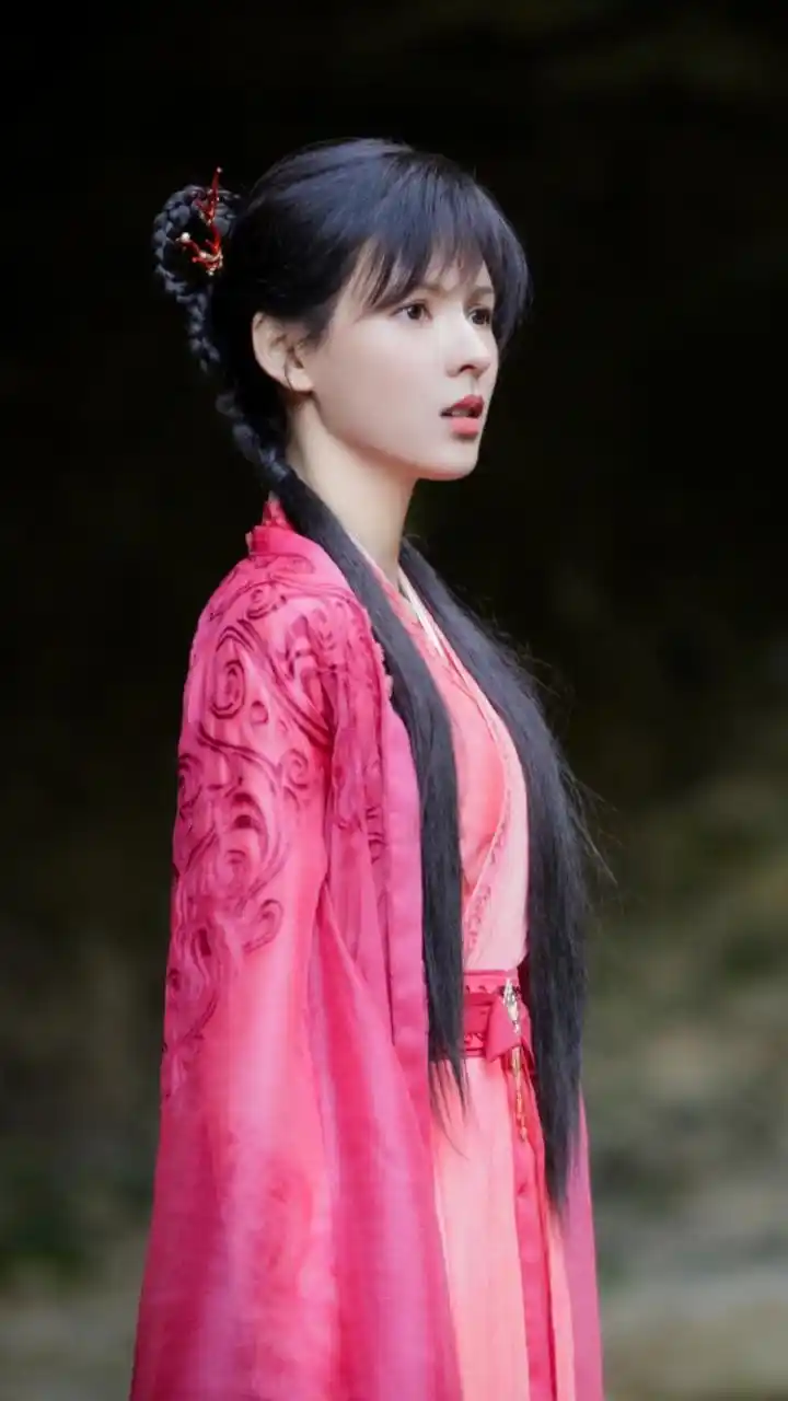 古装红衣美人,第二弹 张予曦  褚玲珑——《琉璃》  少阳派掌门褚磊