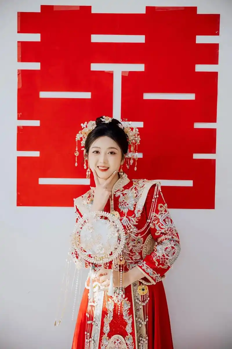 庐江赵丽颖结婚啦.一整天都觉得自己在拍赵丽颖,太像了吧#每个 - 抖音