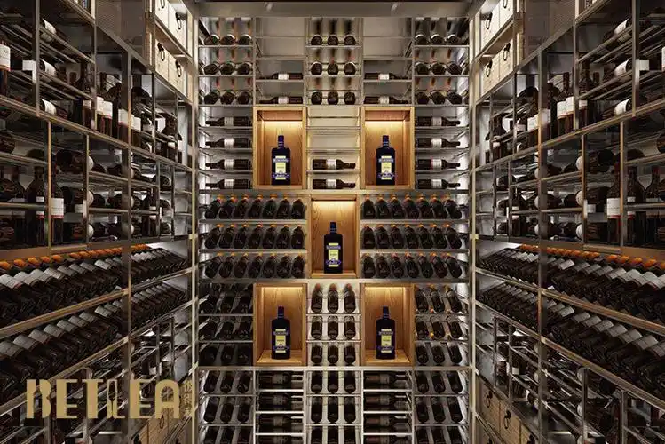 成都银泰中心现代风格整体酒窖