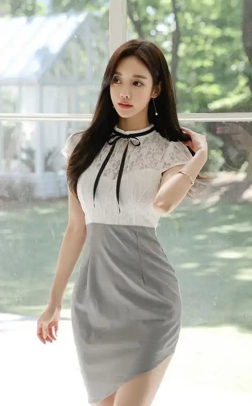 美女孙允珠学院风无袖上衣穿搭,这样穿搭青春活力有朝气