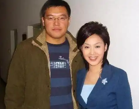 罗彬老婆是谁周群的丈夫罗彬和周群是什么关系