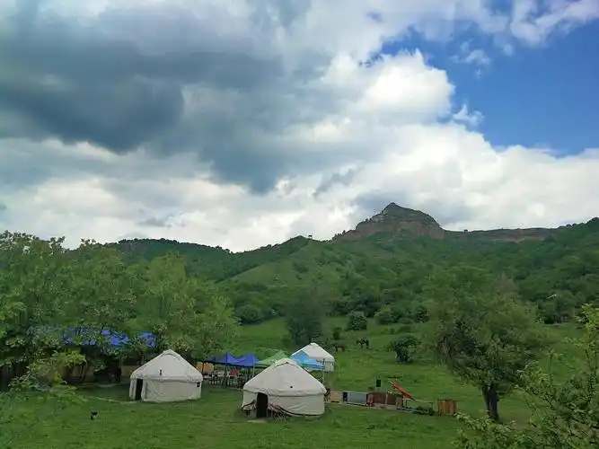 伊犁霍城县大西沟福寿山