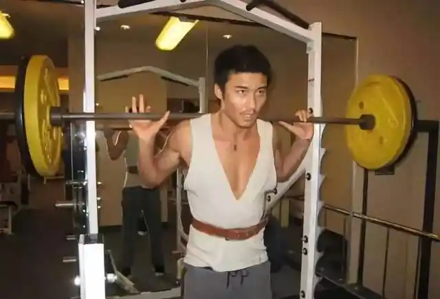 连贝克汉姆都被秒成渣.