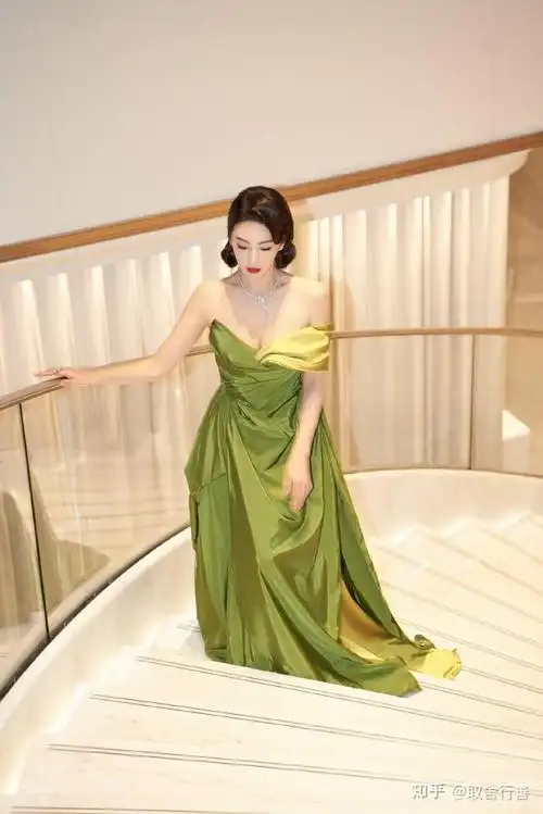 如何评价星女郎张雨绮的身材? - 知乎