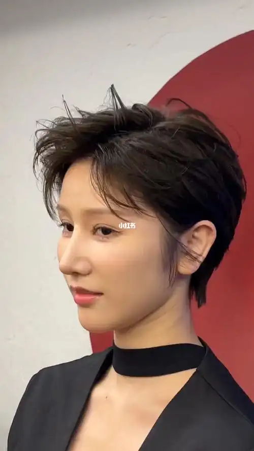 超短发发型推荐俏皮短发