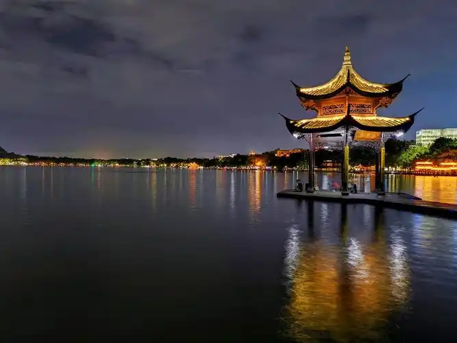 杭州清河坊步行街,南宋御街,西湖夜景