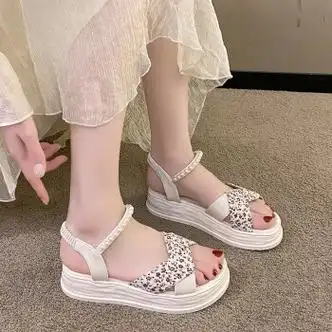 配裙子的凉鞋女外穿2024年夏季新款感时尚百搭松 米白品牌断码特-价