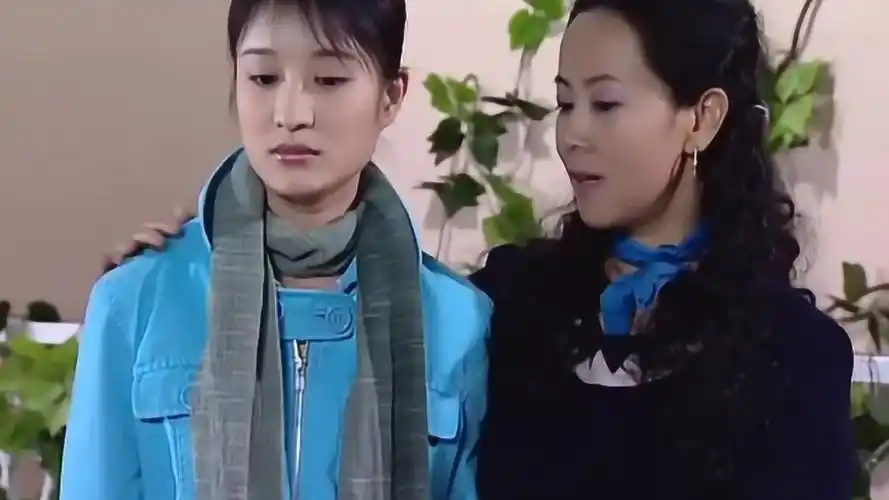 家有儿女2:戴天高刚去出差,麦穗就本性暴露,竟想把明明赶走