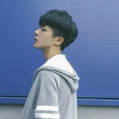 现在最火的qq头像图片男生帅气男生真人高清微信头像大全