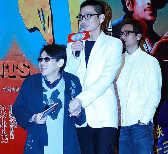 回顾罗宾79岁再拿金像奖身高不足一米五成香港影坛大佬