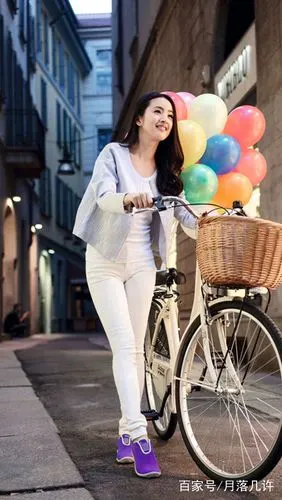 天然美少女林依晨