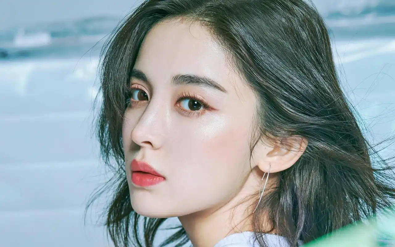 古力娜扎魅力性感写真高清桌面壁纸