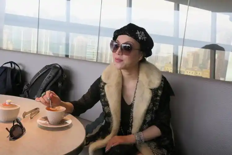 图:杨小娟认为每天都要过得开心   大公报记者陈惠芳摄