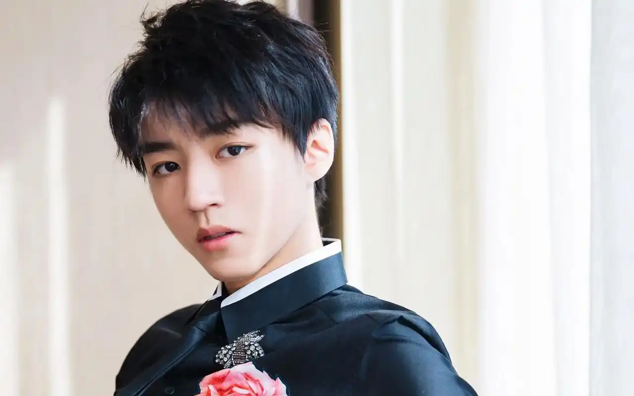 王俊凯 帅气发型合集 - 抖音