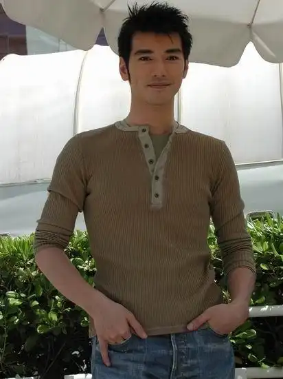 "演艺圈外星人"金城武:帅是男人最单薄的符号(3)