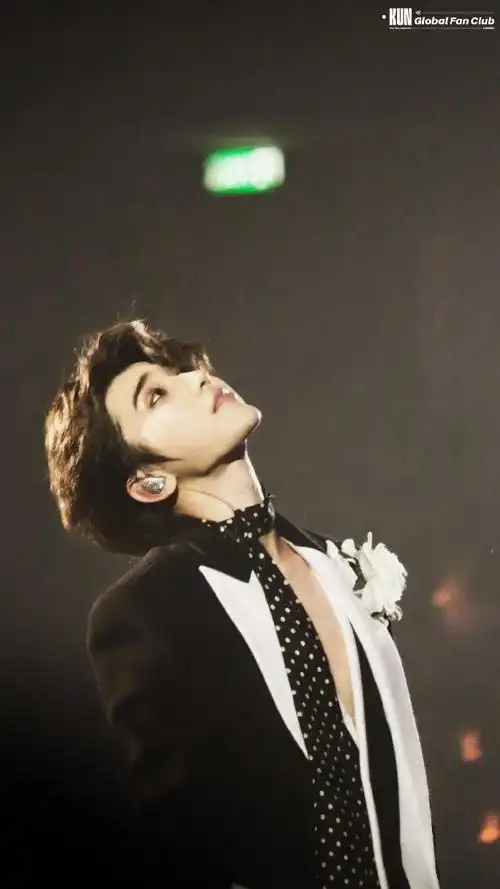 蔡徐坤2023迷巡回演唱会