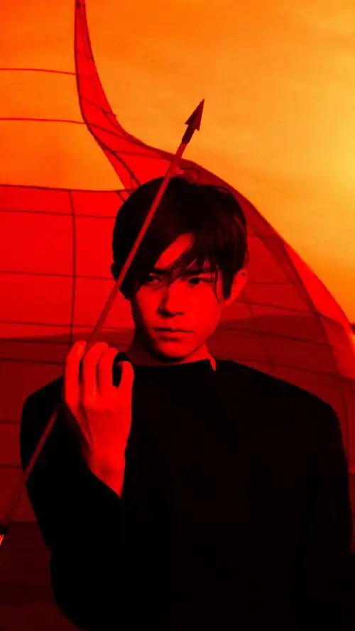 易烊千玺gq杂志