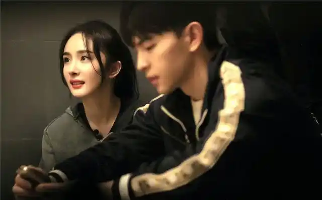 邓伦杨幂将综艺拍成了偶像剧,姐弟俩简直不要太有爱!