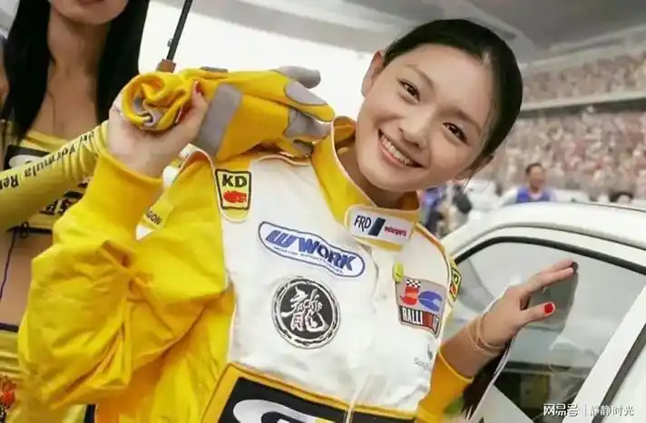 大s年轻时的颜值真是清纯得让人眼前一亮