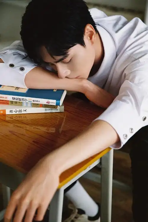 胡一天又演暗恋##胡一天杀回现偶了##胡一天 请和这样的我恋爱吧