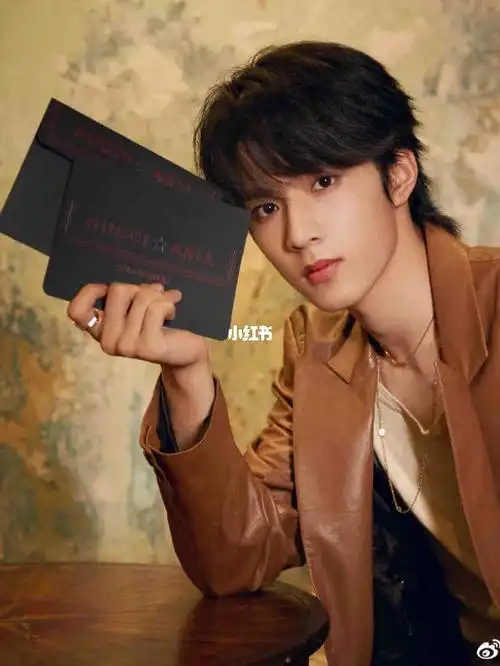 tnt时代少年团刘耀文gucci如何成为一名国际超模