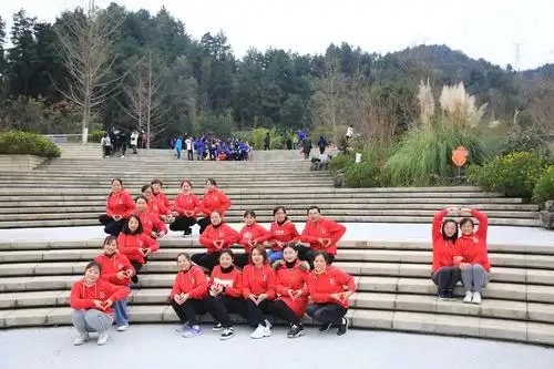 小合影～院长李洪玥带领的仁爱学院团队