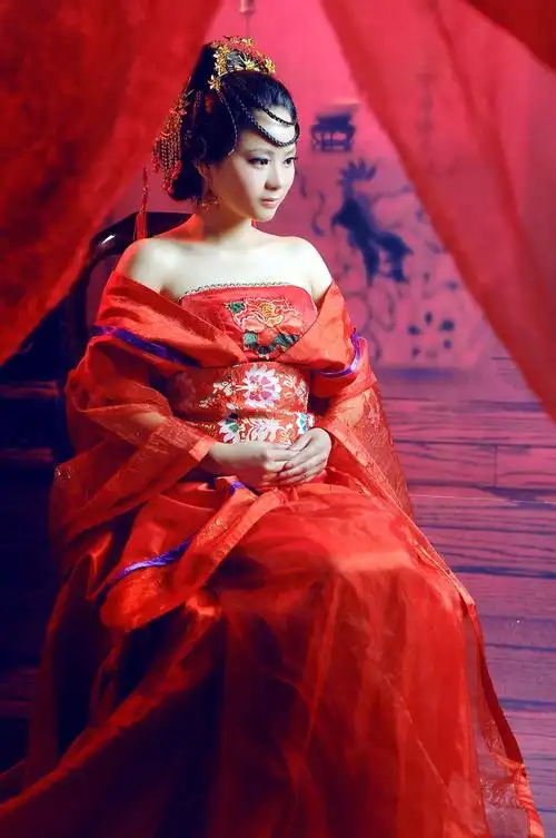 人像摄影(民族风情红色古装美女)人像摄影(民族风情红色古装美女)人像