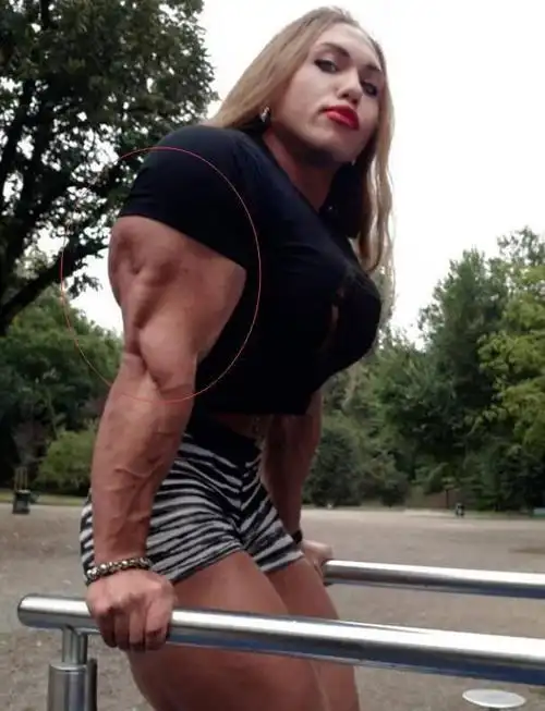 来自于俄罗斯最强壮的女人,这个拥有多个世界纪录保持者的肌肉女金刚